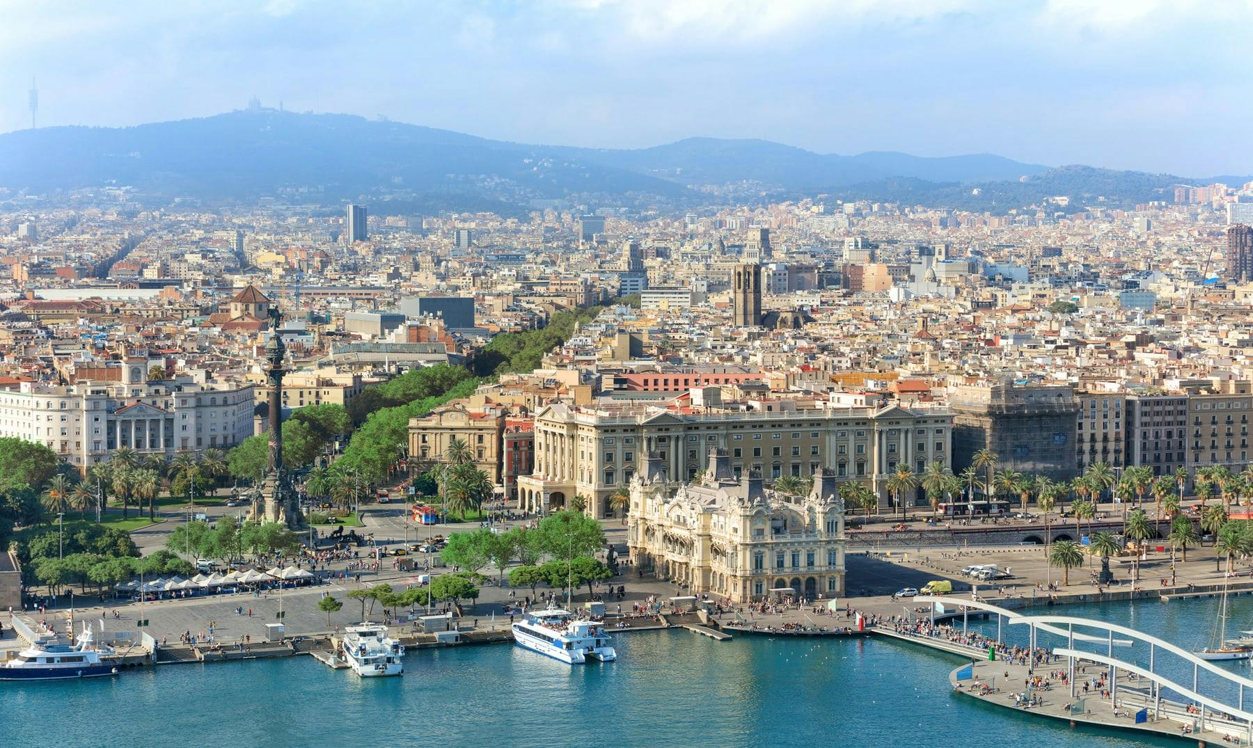 What To Do In Barcelona | 20 Unmissable Spots of this Mediterranean City