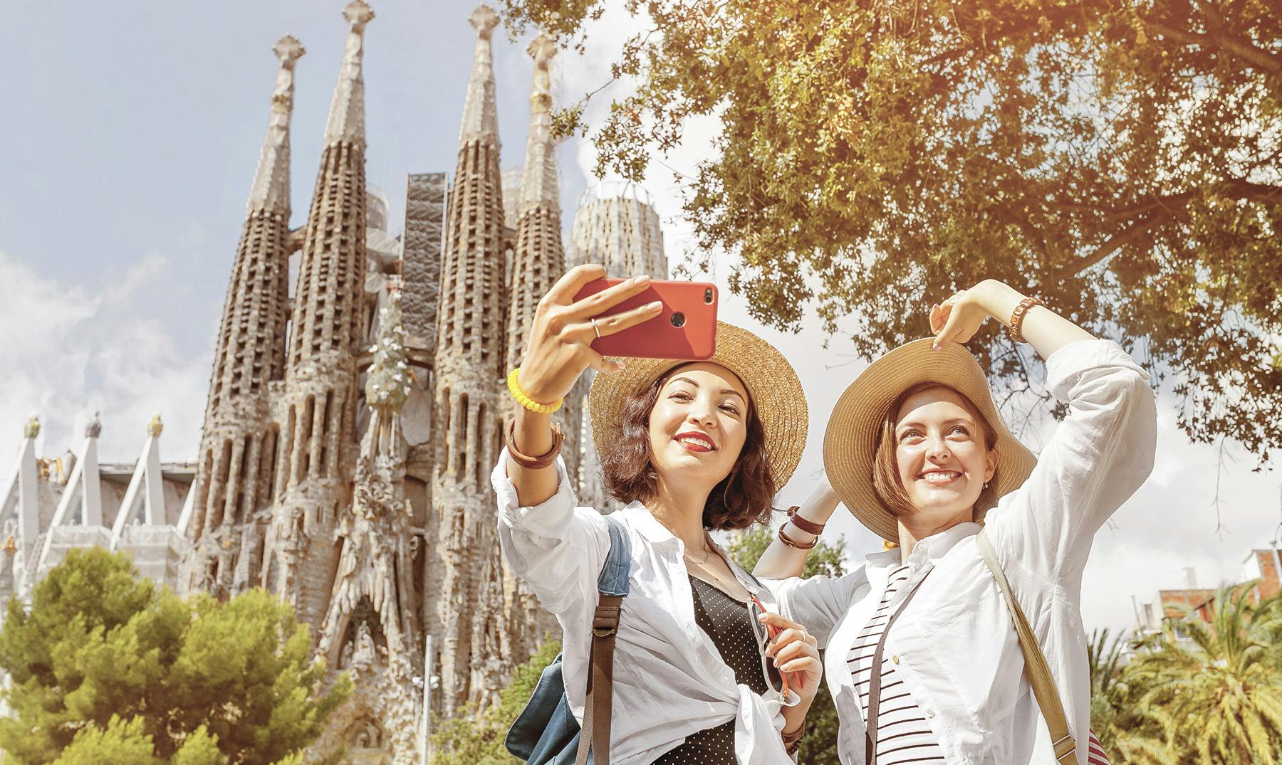 Requisitos para viajar a España | ¡Toma nota y haz maletas!